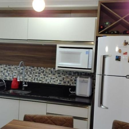 Apto A Uma Quadra Do Mar Em ตอร์เฮส ภายนอก รูปภาพ